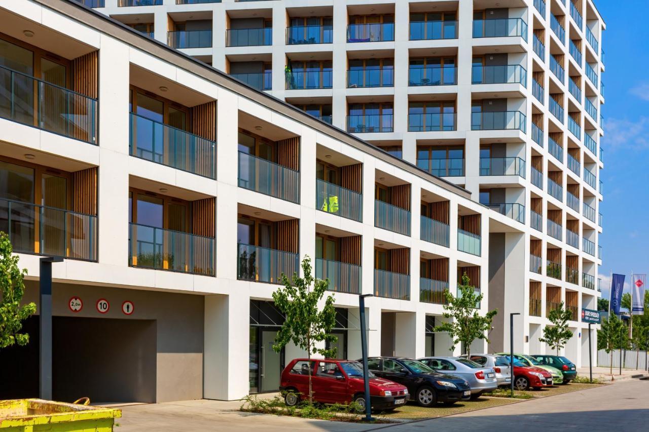 Warsaw Praga Kokoryczki Apartments With Parking By Noclegi Renters Esterno foto